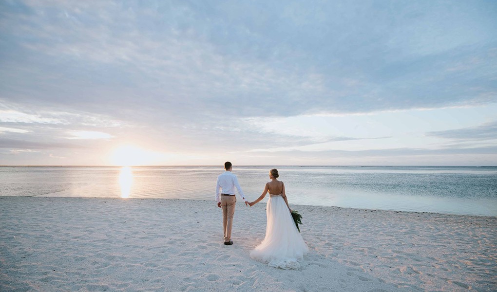 beach wedding dress
