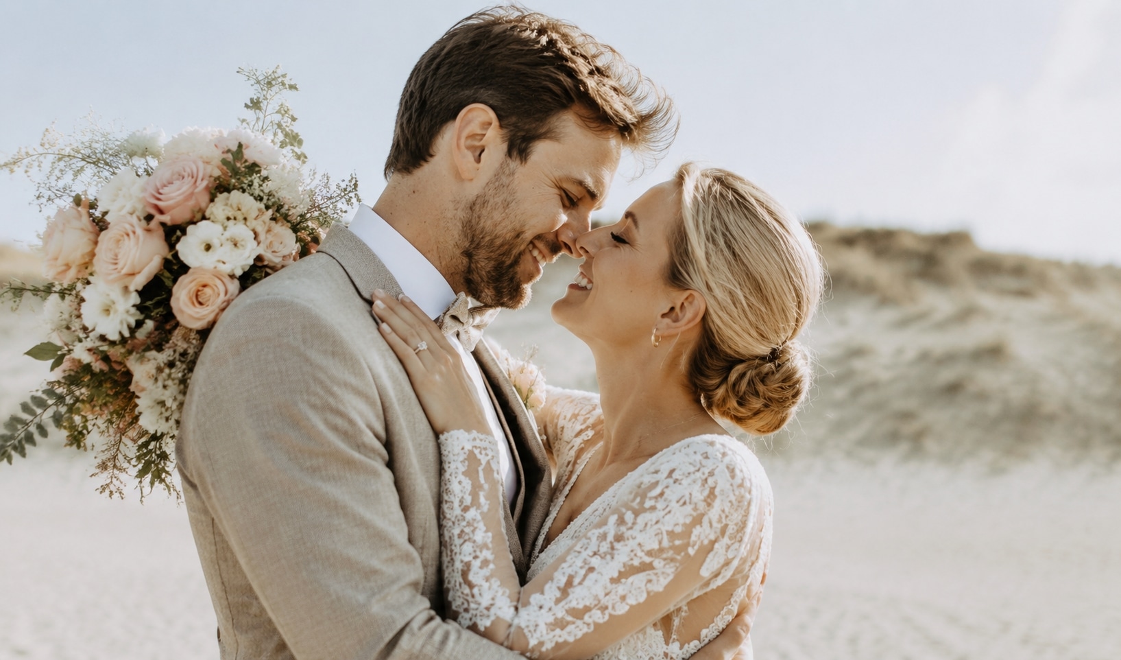 best wedding dress for hourglass figure