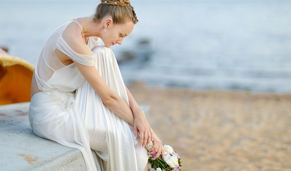 beach wedding dress