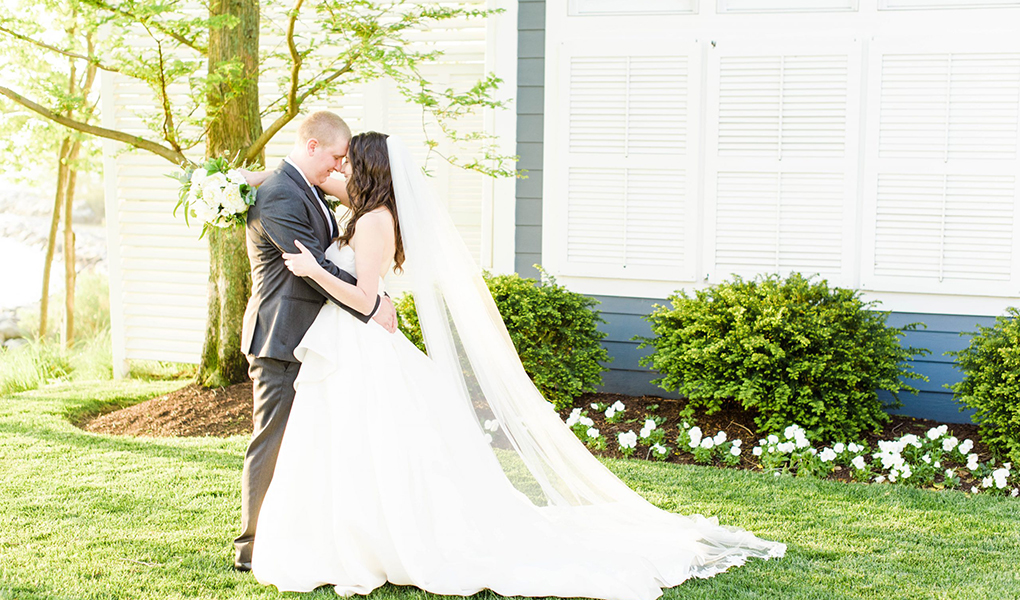 Unique wedding gowns