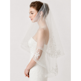 Fingertip Wedding Veil with Lace, Mid Length display picture 2