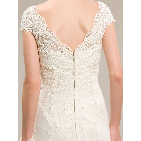 Vintage Wedding Dress with Cap Sleeves DE412