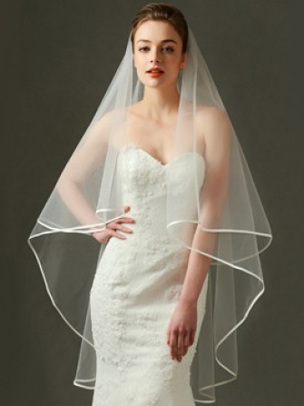 mid-length bridal veil