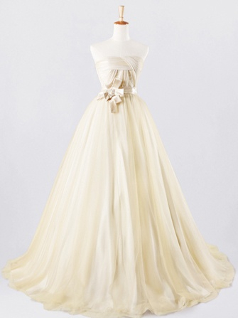Vintage Inspired Wedding Dress_Champagne