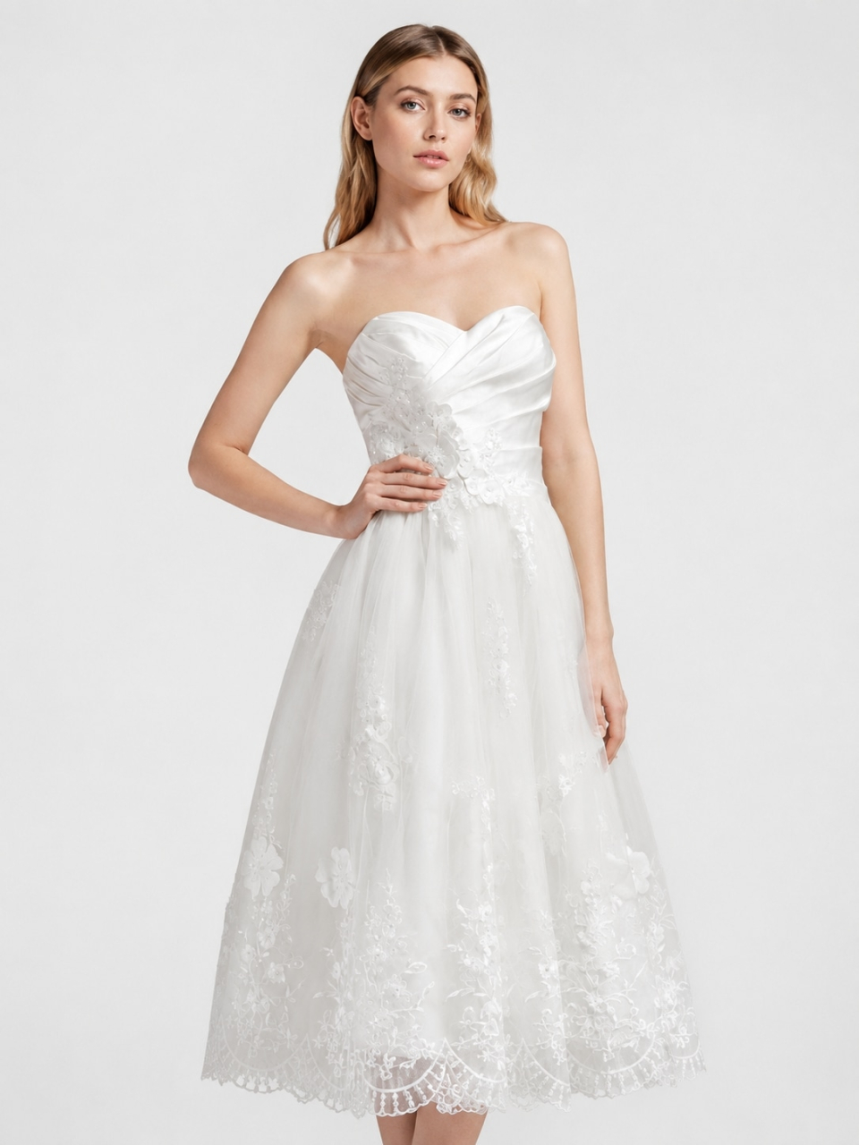 Courtes robes de mariée informelles