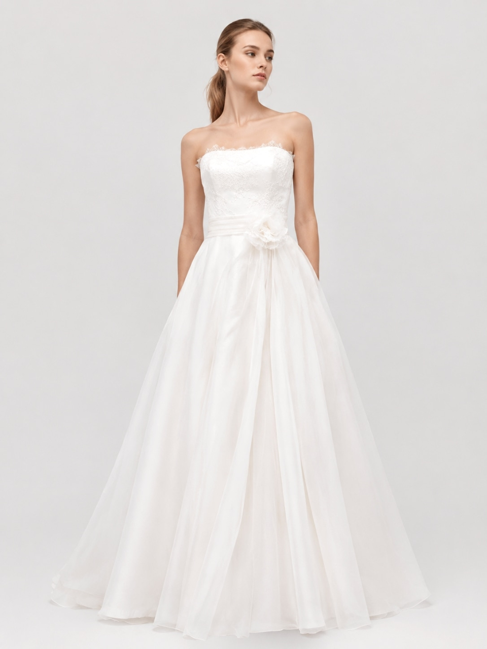 beiläufiges Hochzeitskleid