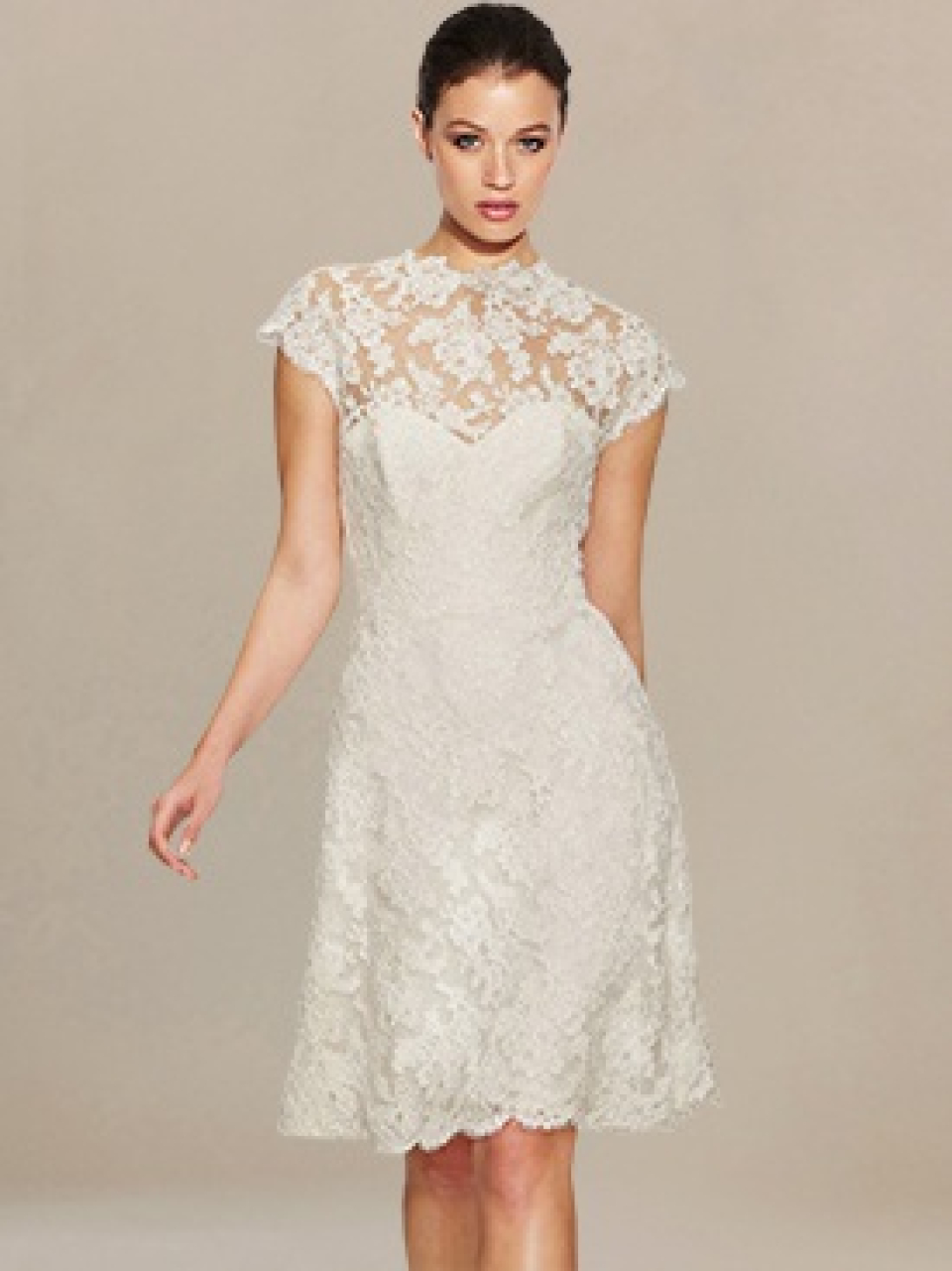kurze Spitze Hochzeitskleid