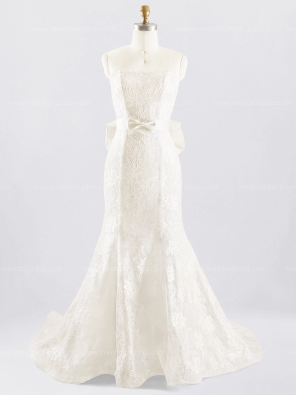 lace mermaid wedding dress