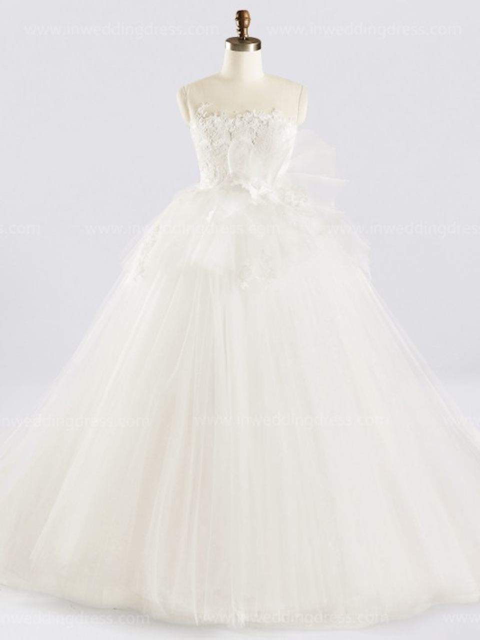 strapless wedding dress