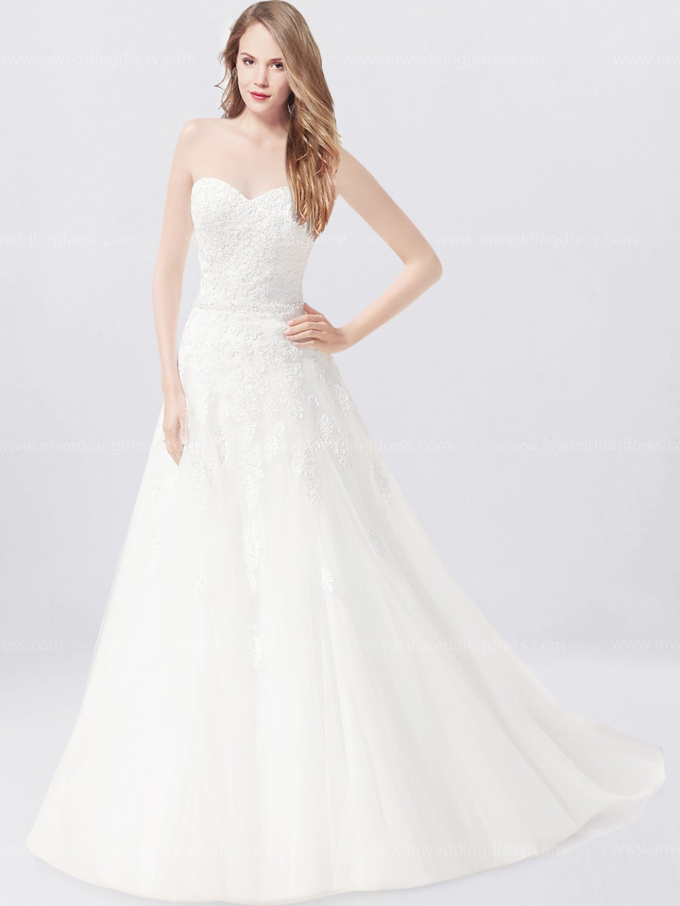 sweetheart strapless wedding dress